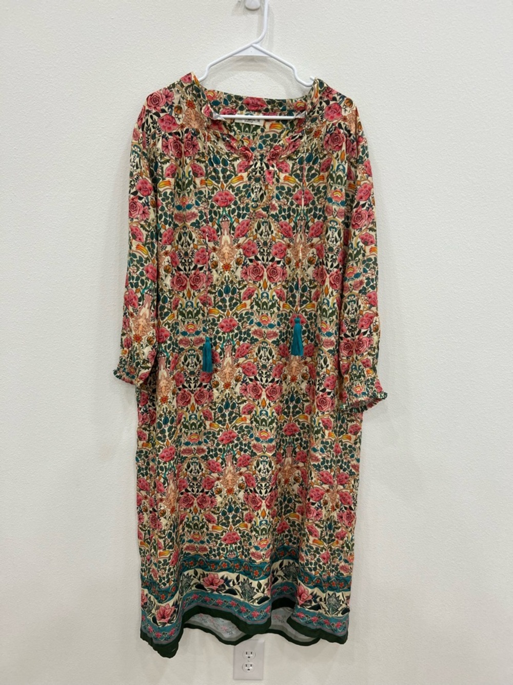 Natural Life Dara Maxi Dress MED Floral Boho Hippie Long Sleeve resort coastal